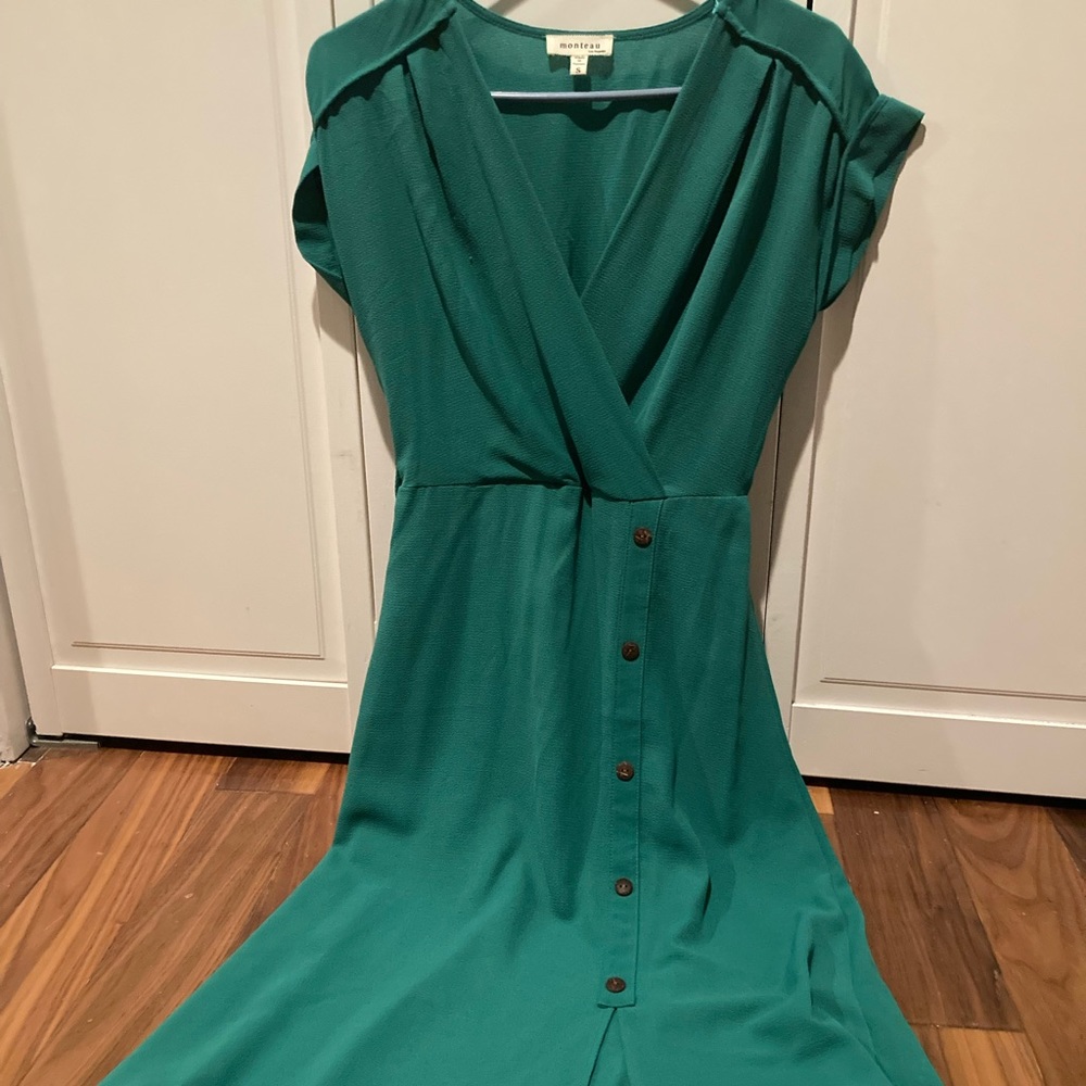 Beautiful green dress, size small
